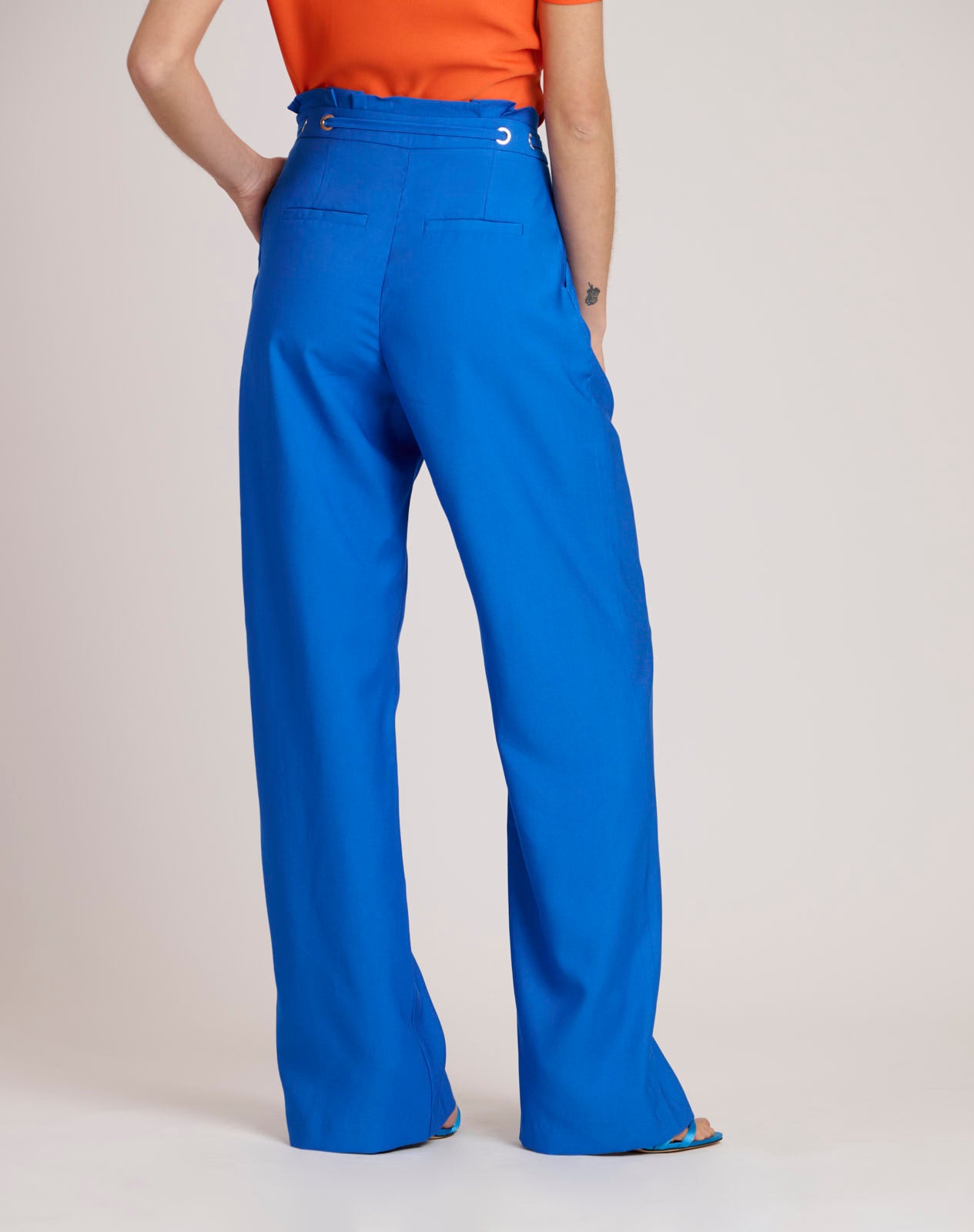 Pantalón de vestir Color Azul Eléctrico, Pantalones Mujer, NafNaf España  – NAF NAF España